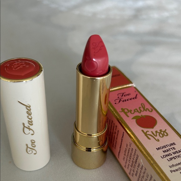 Too Faced Peach Kiss Lipstick - Vibrant Coral - Picture 2 of 8